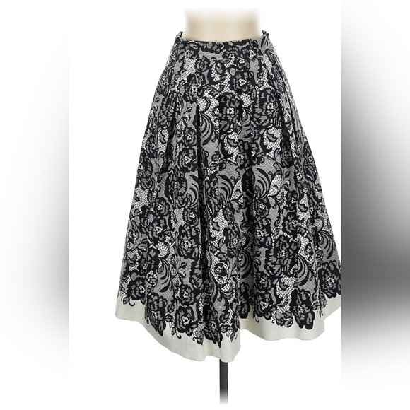 NWT White House Black Market Embellished Fit and Flare Skirt With Pockets (#967) - Picture 3 of 8